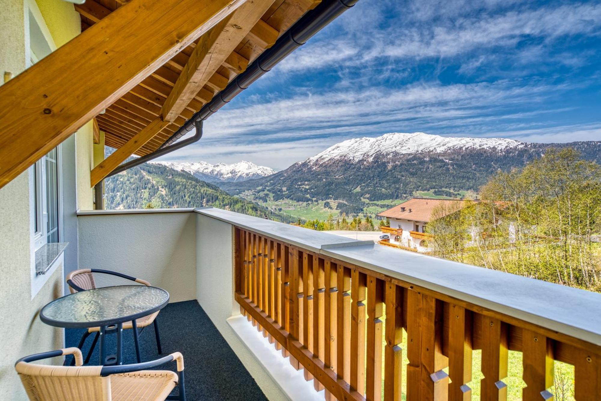 Hotel Alpen-Royal Йерценс Экстерьер фото