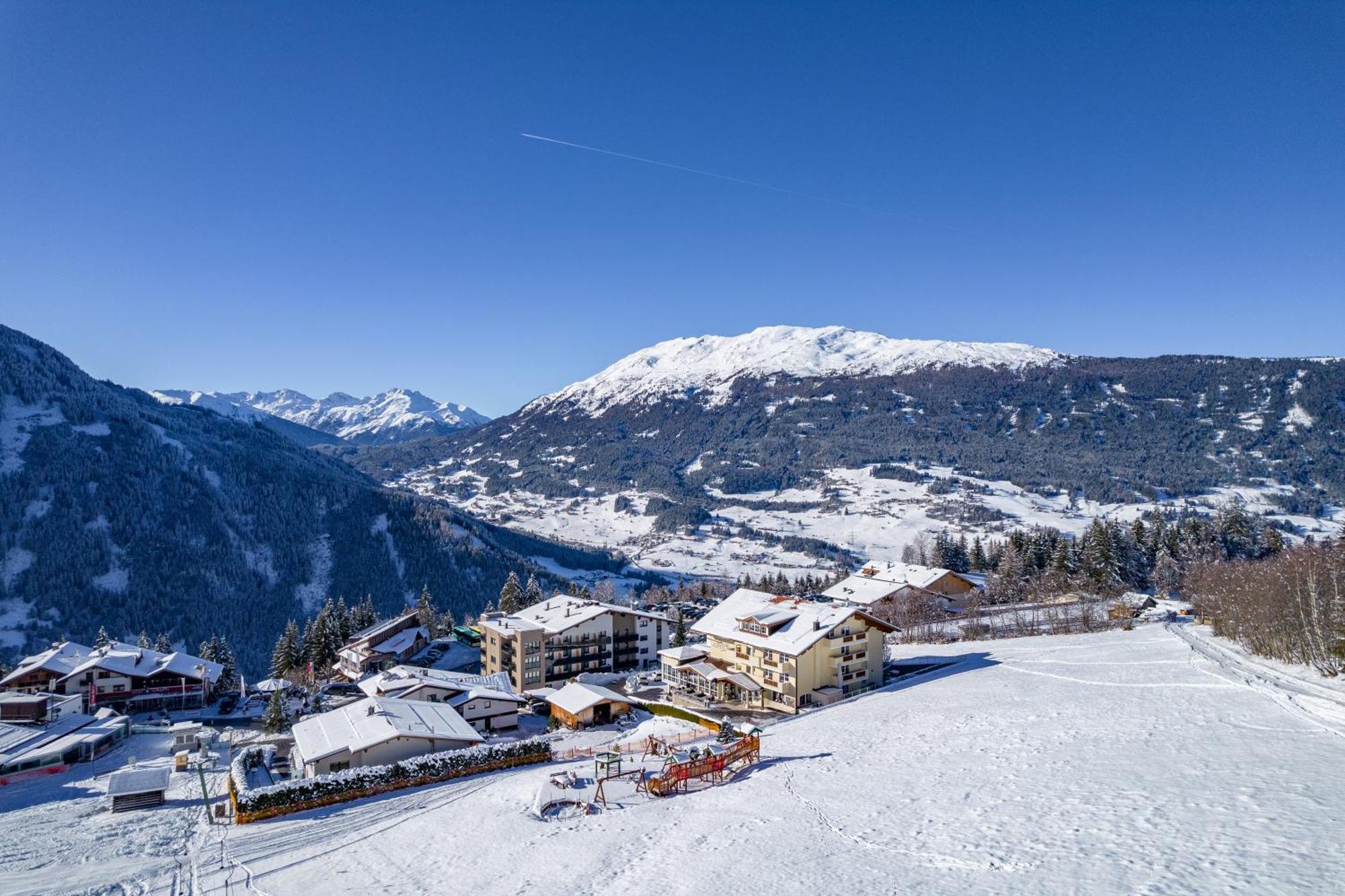 Hotel Alpen-Royal Йерценс Экстерьер фото